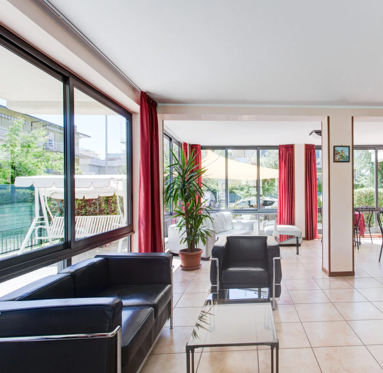 media.Slide_Hall_1HotelRock_LidodiSavio