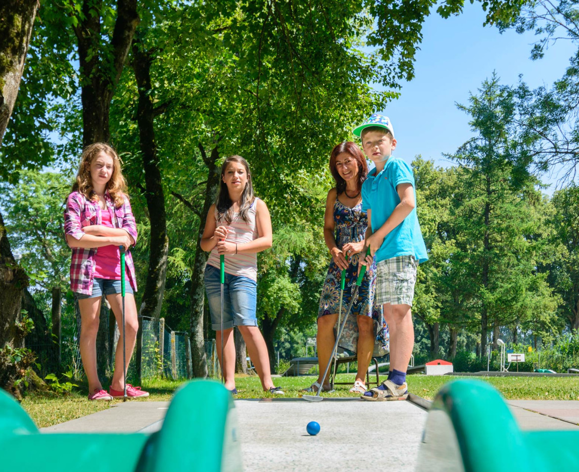 media.Slide_MiniGolf_HotelRock_LidodiSavio