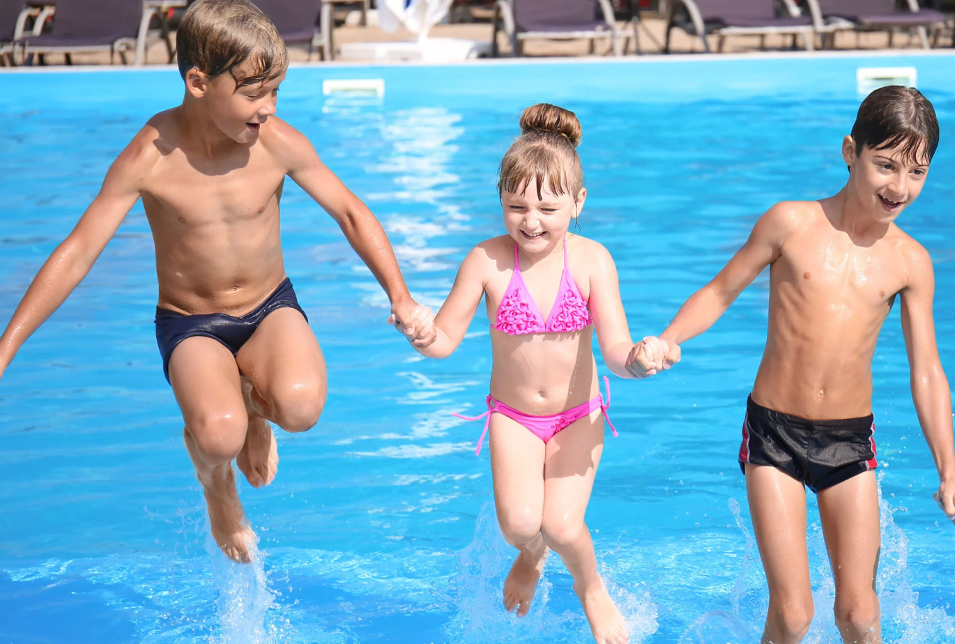 media.Slide_Piscina_5HotelRock_LidodiSavio